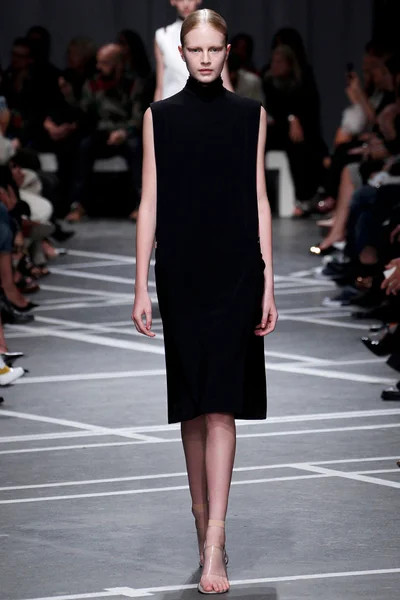 Look 26